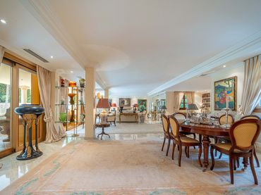 Maison avec balcon à vendre à Nueva Andalucía