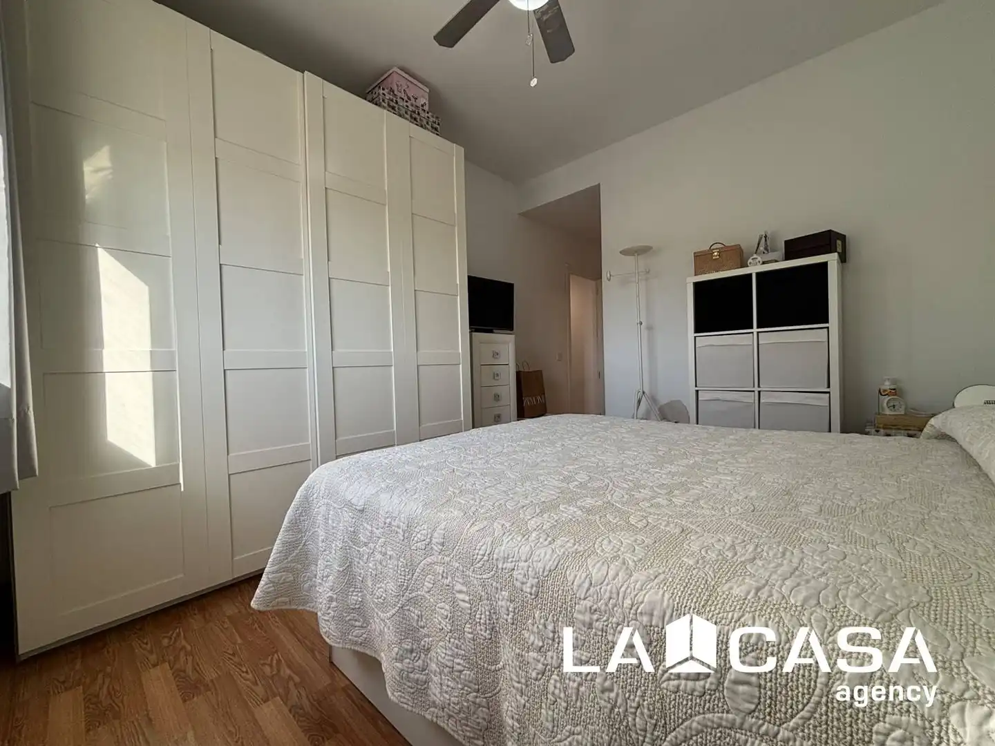 Habitación de Piso en venta en Dos Hermanas con Terraza y Piscina