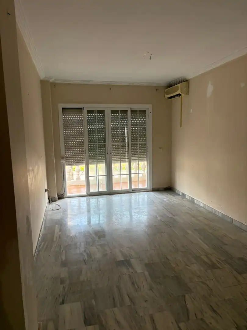 Dormitori de Pis en venda en Málaga amb Calefacció, Jardí privat i Terrassa