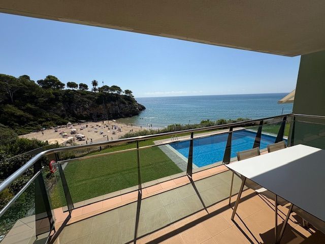 Piscina de Apartamento de alquiler en Salou con Aire acondicionado, Calefacción y Terraza