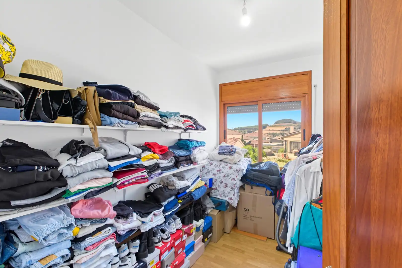 Habitación de Casa o chalet en venta en Cànoves I Samalús con Aire acondicionado, Calefacción y Jardín privado
