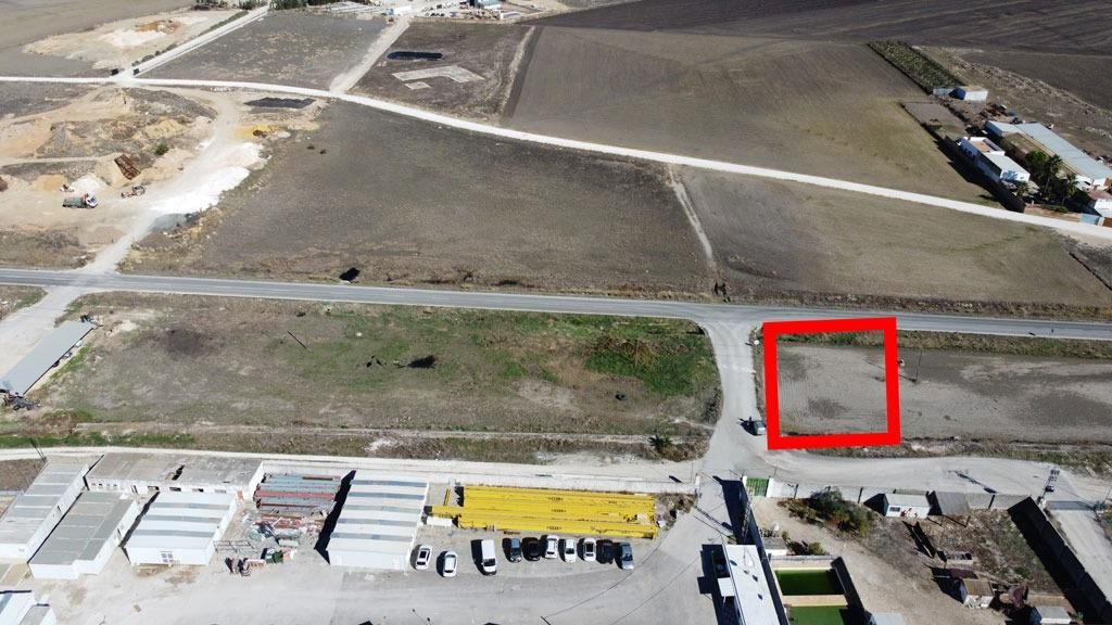 Industrial land for sale in Marchena