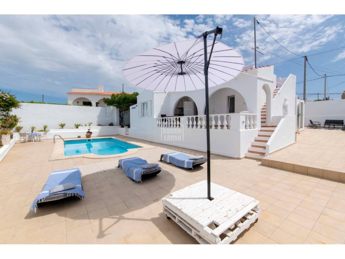 Vista exterior de Casa o chalet en venta en Alaior con Jardín privado, Terraza y Piscina