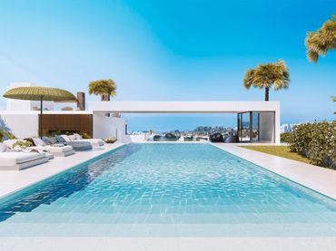 Casa aparellada amb piscina en venda a Río Real - Los Monteros