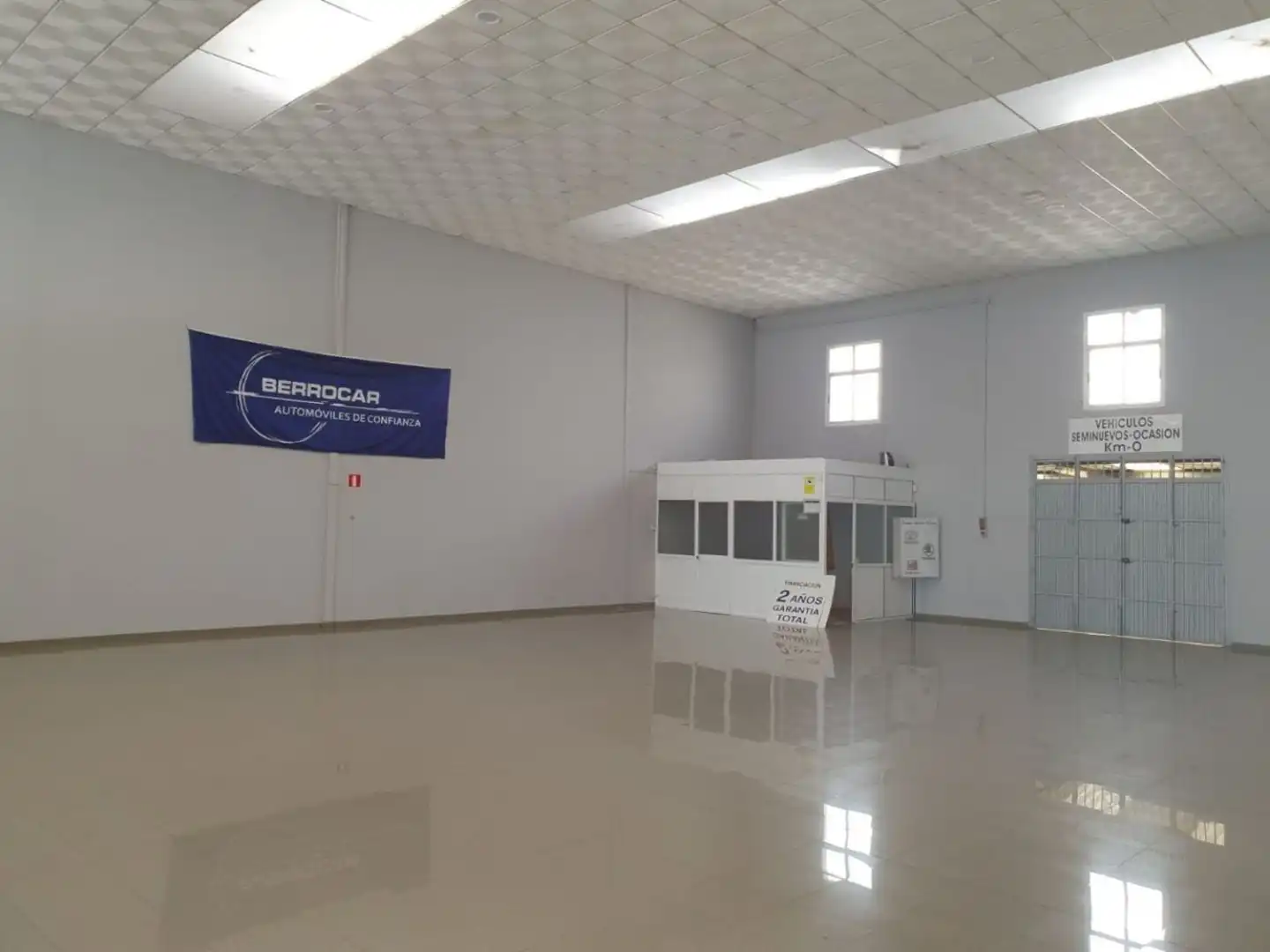 Nave industrial de alquiler en Sanlúcar la Mayor