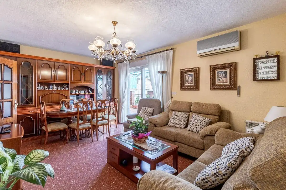 Living room of Attic for sale in Granada  with Air Conditioner and Terrace