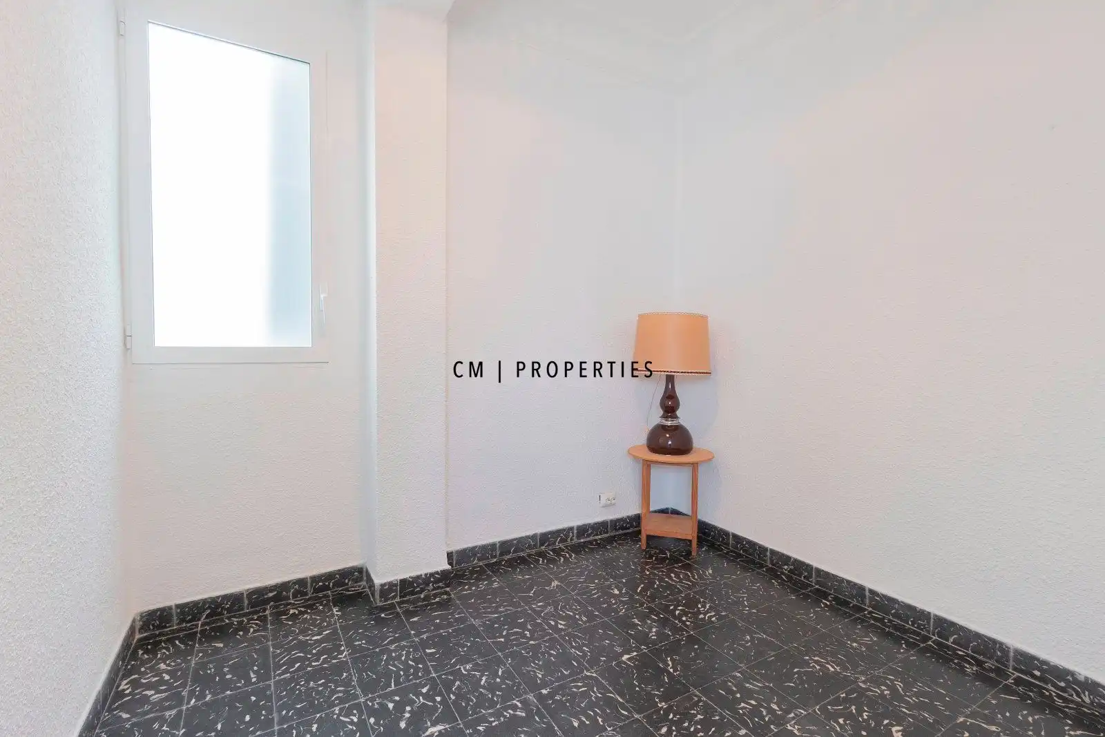 Bedroom of Office for rent in Valencia  with Air Conditioner, Heating and Furnished