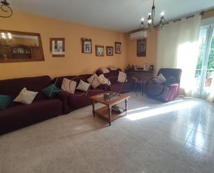 Living room of Single-family semi-detached for sale in Illescas  with Air Conditioner and Terrace