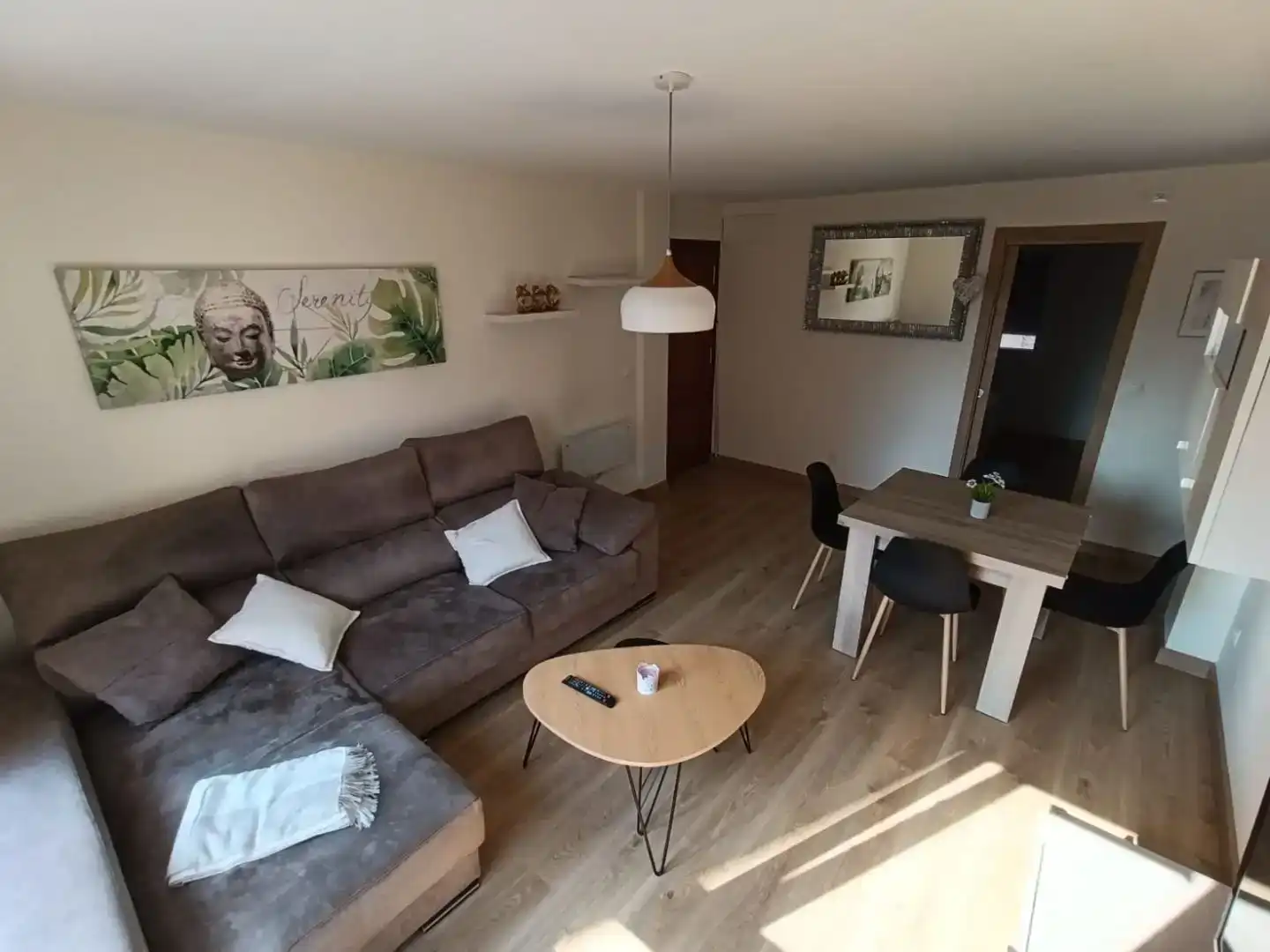 Sala de estar de Piso de alquiler en Santander con Parquet y Amueblado