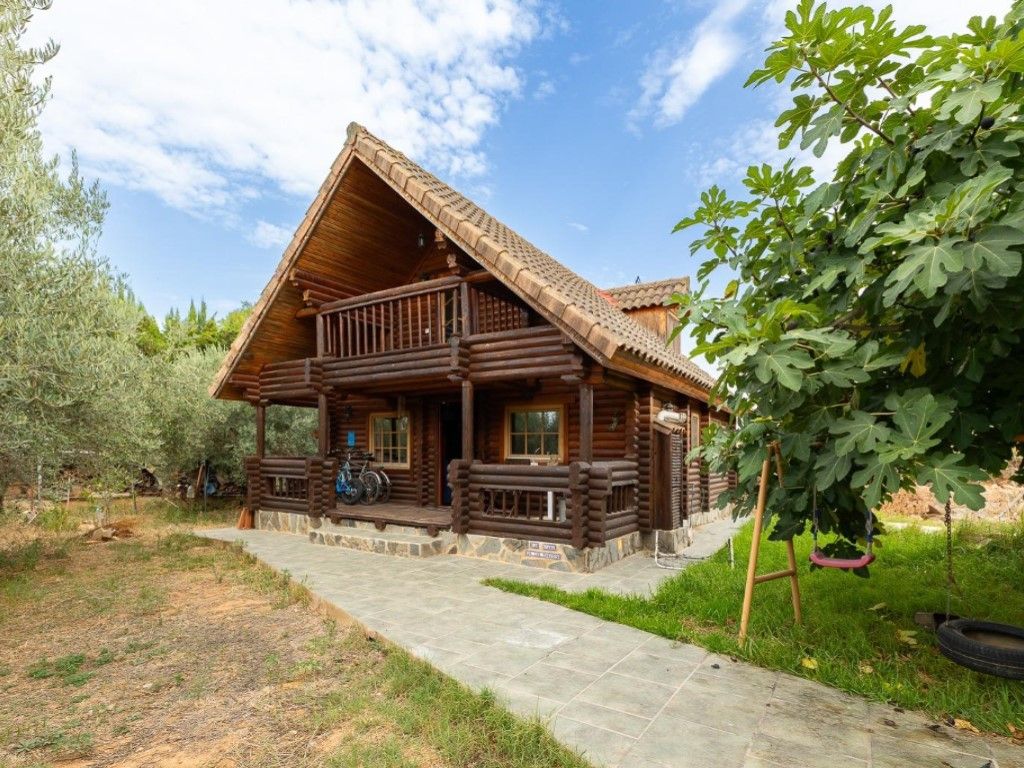 Vista exterior de Casa o xalet en venda en Cheste amb Jardí privat i Moblat