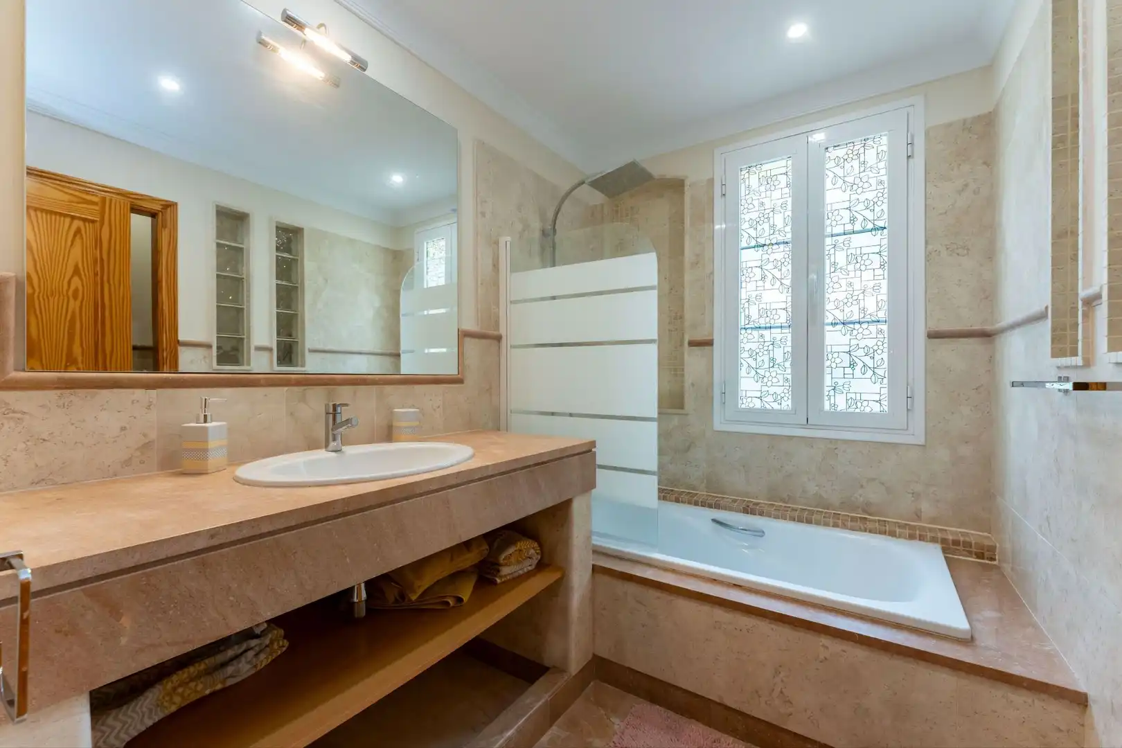 Baño de Casa o chalet en venta en Mijas con Aire acondicionado, Jardín privado y Terraza