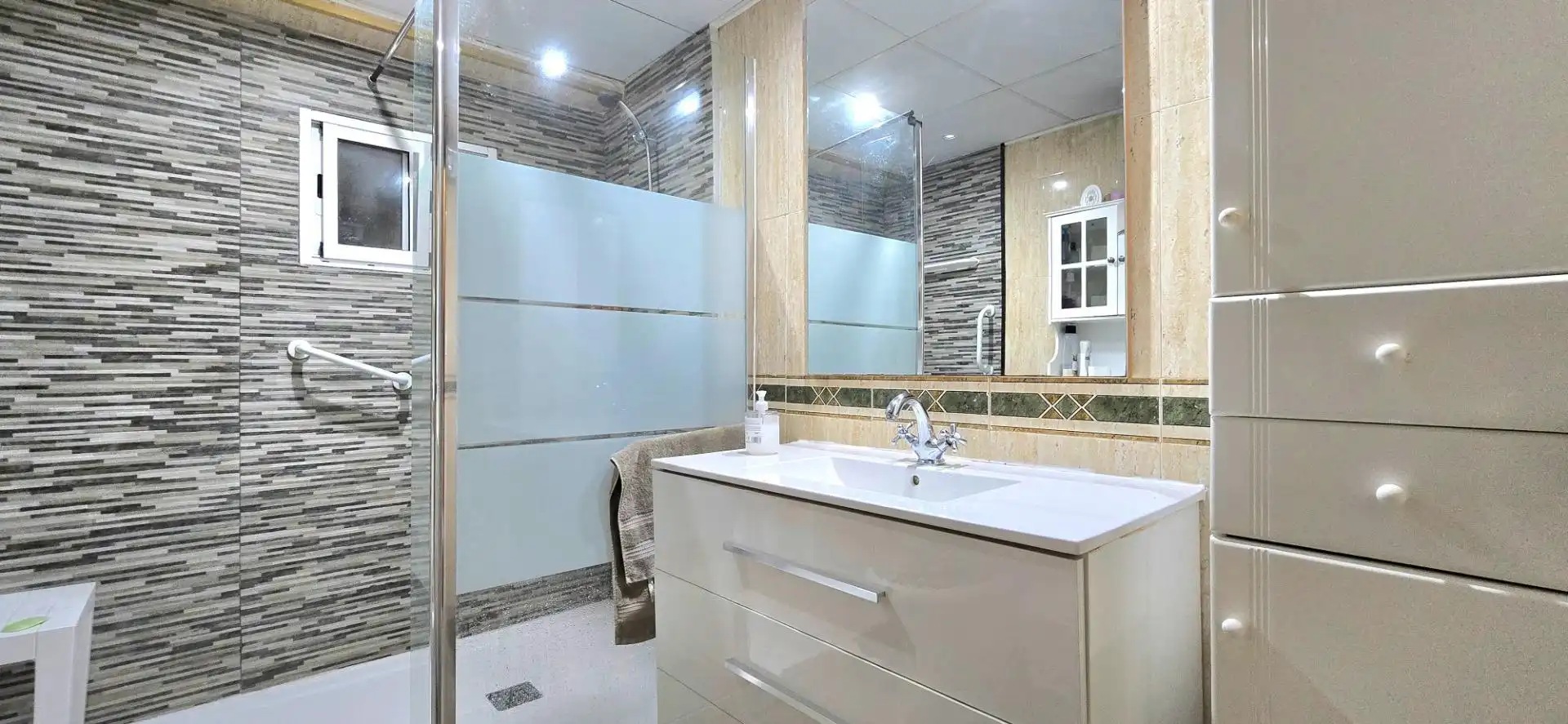 Badezimmer von Wohnung zum Verkauf in Marbella