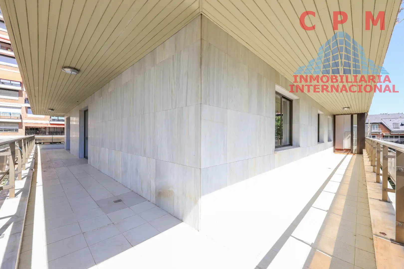 Außenansicht von Wohnung zur Miete in Madrid mit Klimaanlage, Heizung und Parkett