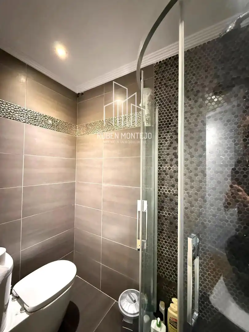 Baño de Piso de alquiler en Salamanca con Calefacción, Parquet y Terraza