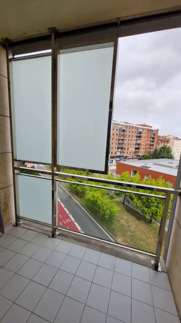 Flat with terrace to rent in Ibaiondo, imagen 8