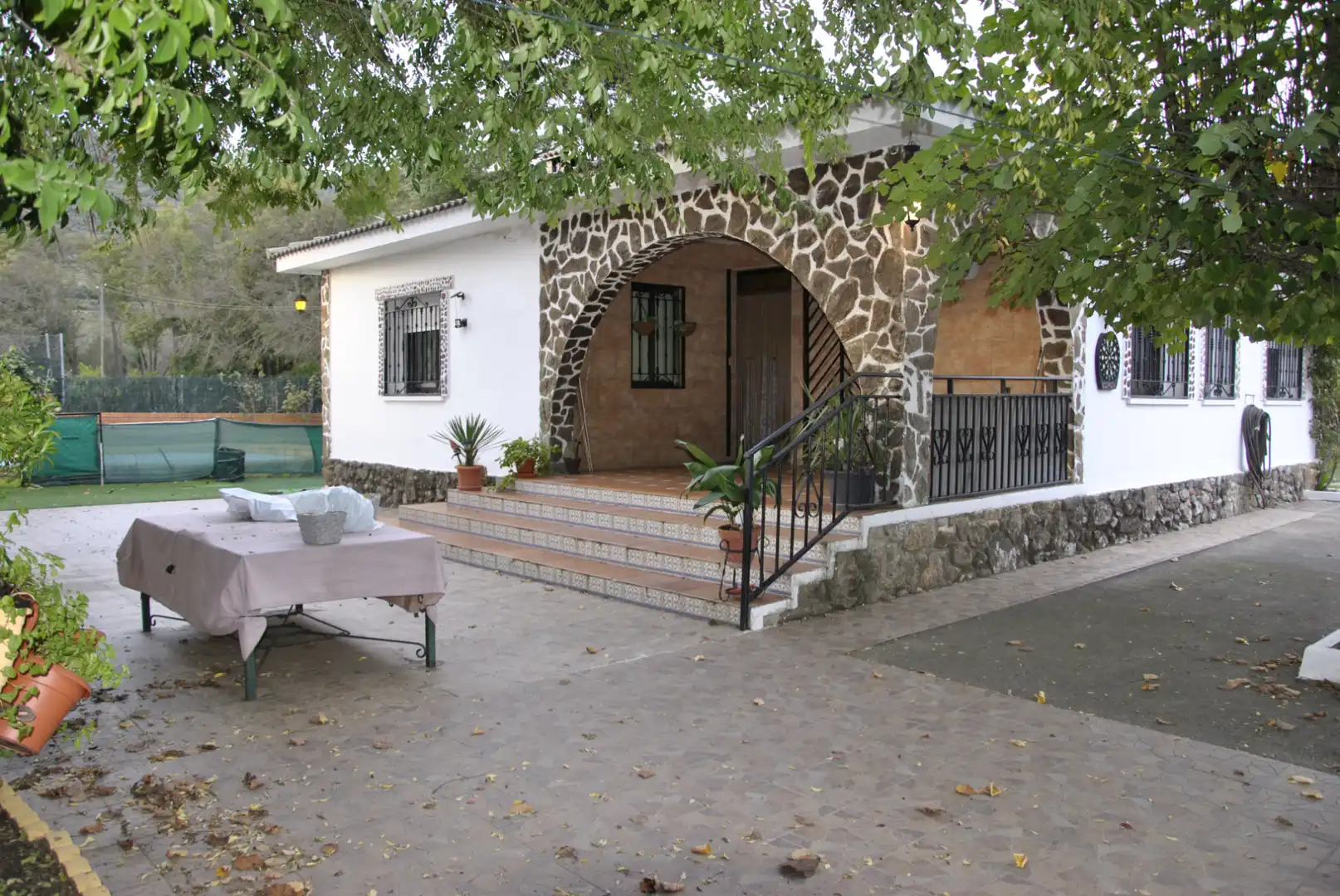 Exterior view of Houses for sale in Casas del Castañar  with Heating, Private garden and Terrace