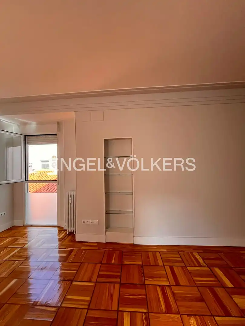 Living room of Flat for rent in Madrid  with Air Conditioner and Heating