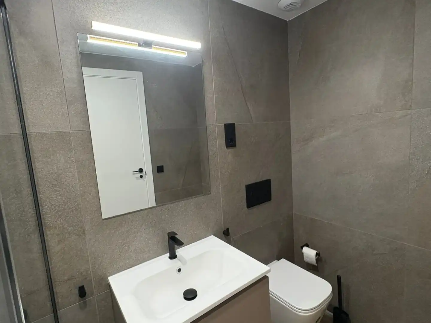 Badezimmer von Wohnung zur Miete in Murcia mit Klimaanlage, Heizung und Terrasse
