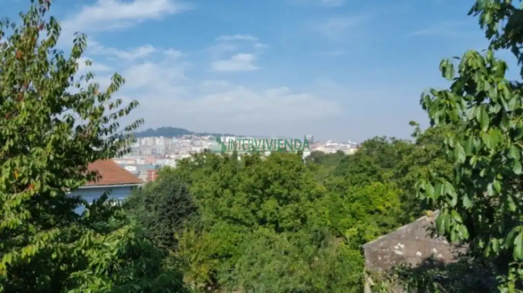 Casa o xalet en venda en Vigo  amb Calefacció, Jardí privat i Parquet