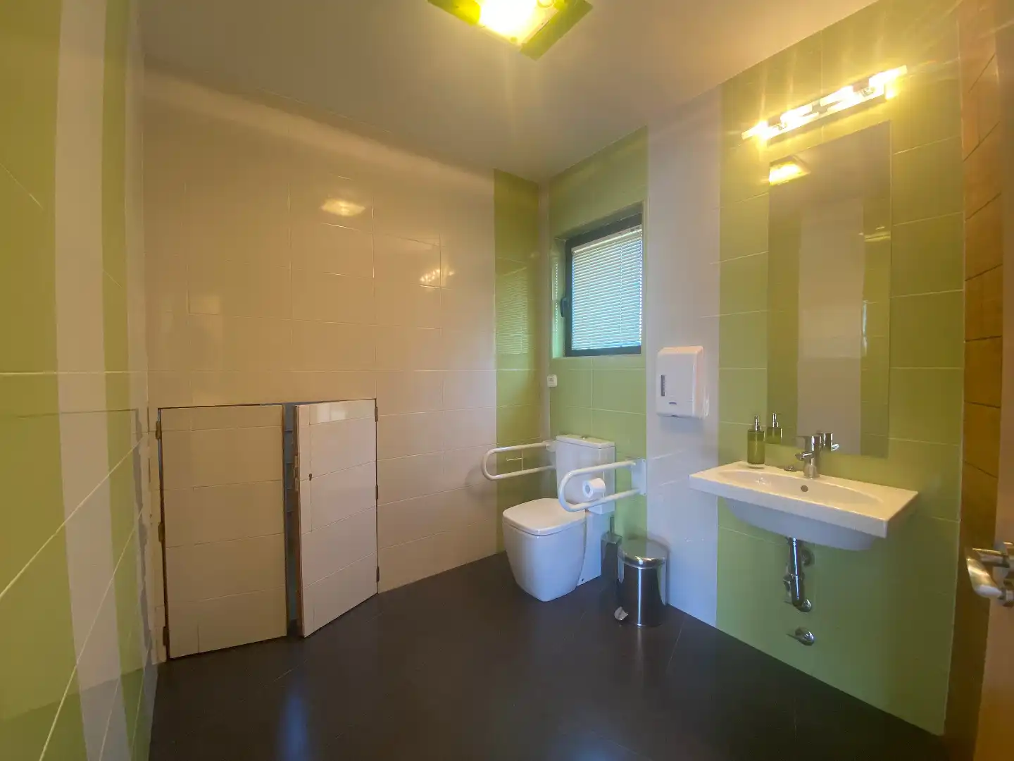 Baño de Casa o chalet en venta en Estépar con Calefacción, Jardín privado y Parquet