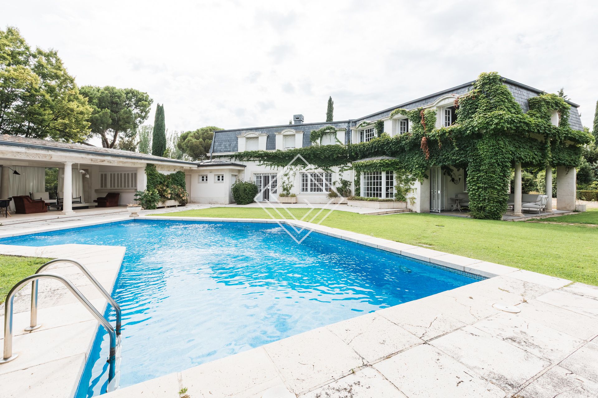 Garden of House or chalet for sale in Pozuelo de Alarcón  with Air Conditioner, Heating and Terrace