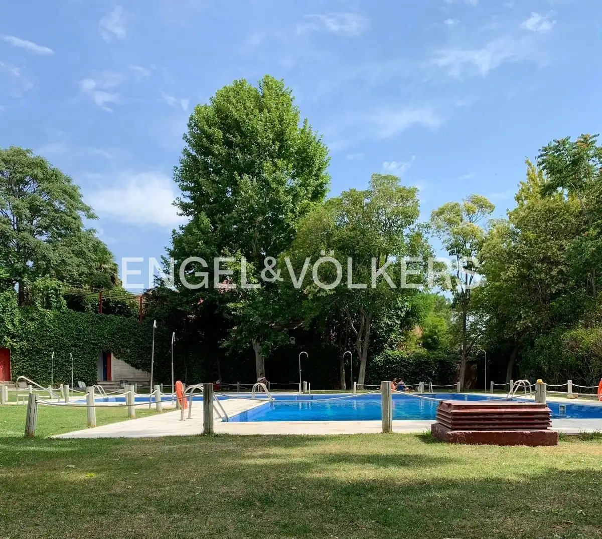 Swimming pool of Country homes for rent in Madrid  with Air Conditioner, Heating and Private garden