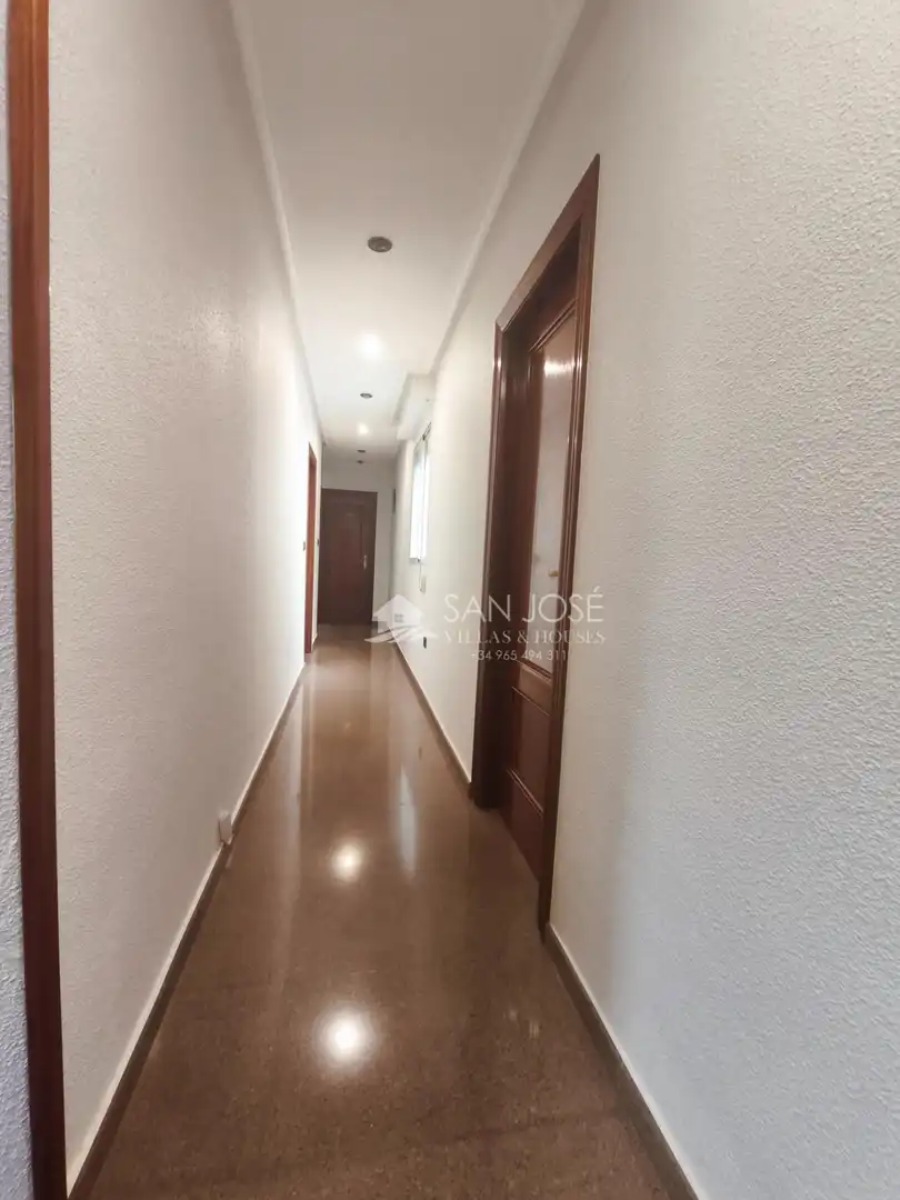 Flat for sale in Aspe  with Air Conditioner