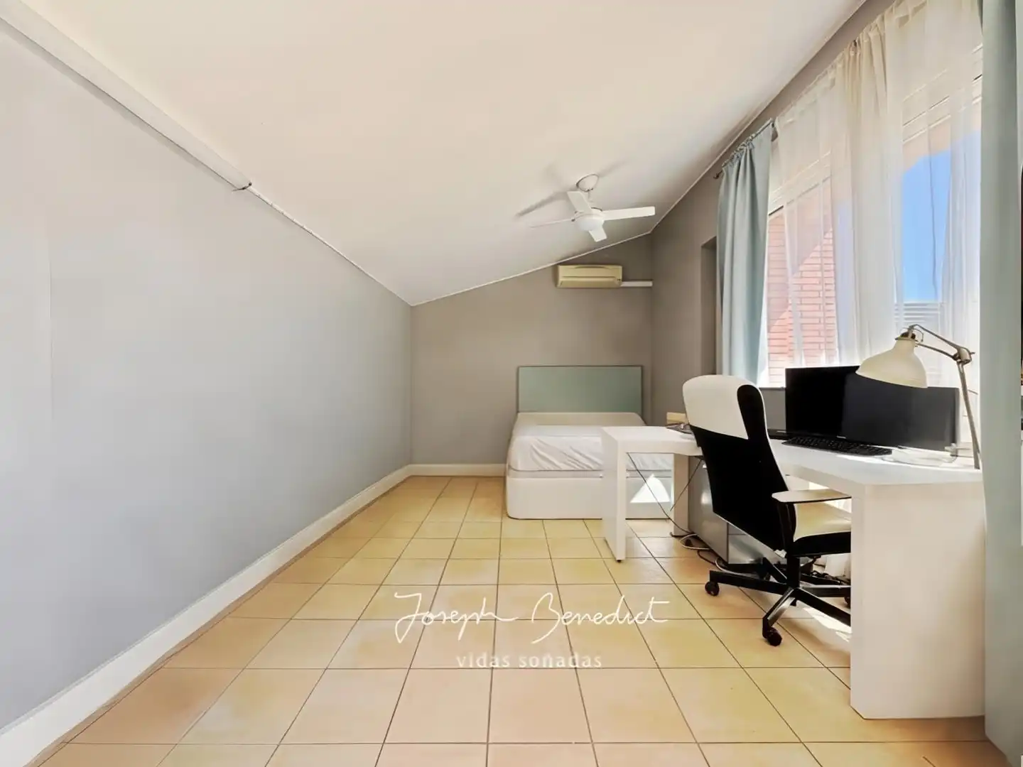 Bedroom of Houses for sale in Castelldefels  with Air Conditioner, Heating and Private garden