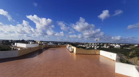 CHALET UNIFAMILIAR CON PISCINA SITUADO EN UNA DE LAS ZONAS MAS EXCLUSIVAS DE MENORCA, LA URBANIZACIÓN DE CALA LLONGA.