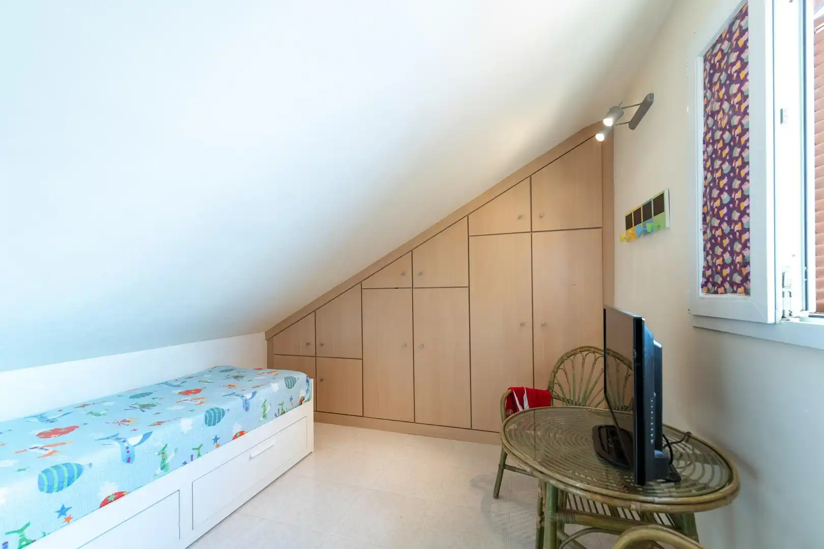 Dormitori de Casa o xalet en venda en Rincón de la Victoria amb Aire condicionat, Jardí privat i Terrassa