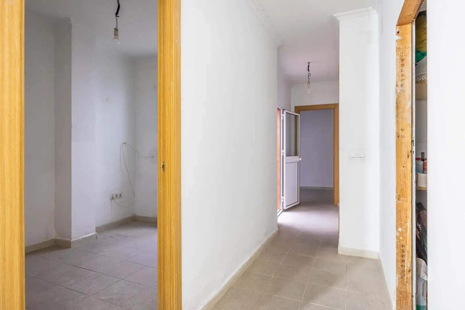 Houses for sale in Sevilla  with Air Conditioner, Terrace and Storage room
