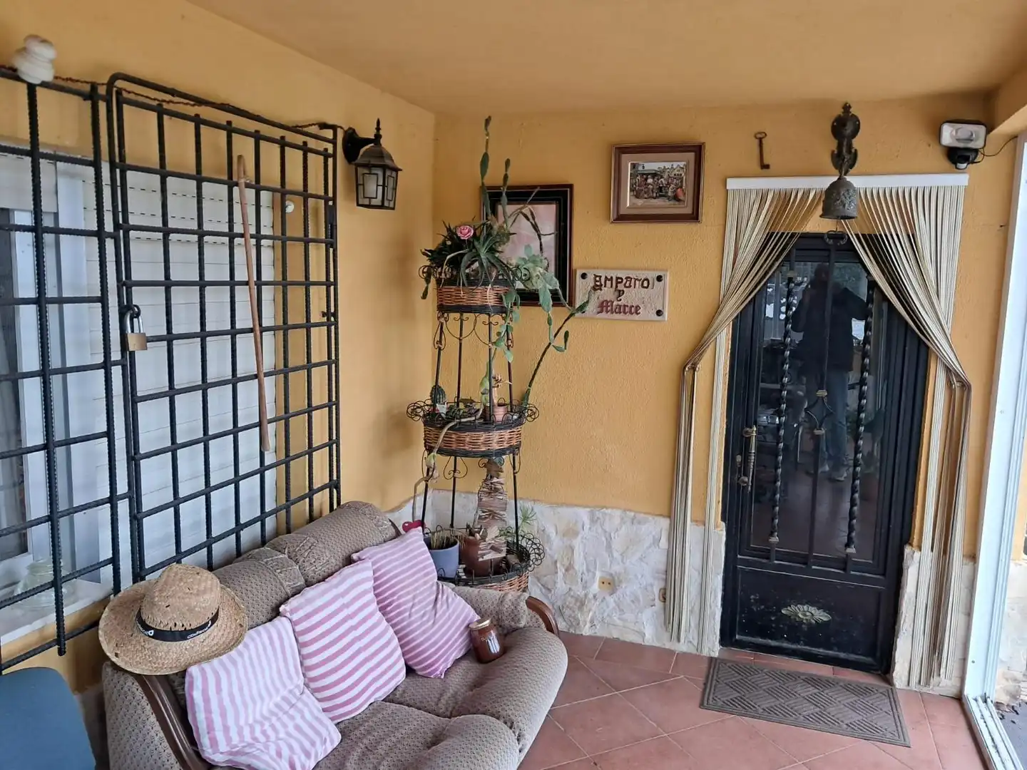 Wohnung zum Verkauf in La Vellés  mit Privatgarten und Schwimmbad