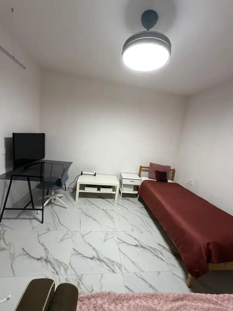 Dormitori de Apartament de lloguer en El Rosario amb Terrassa i Moblat
