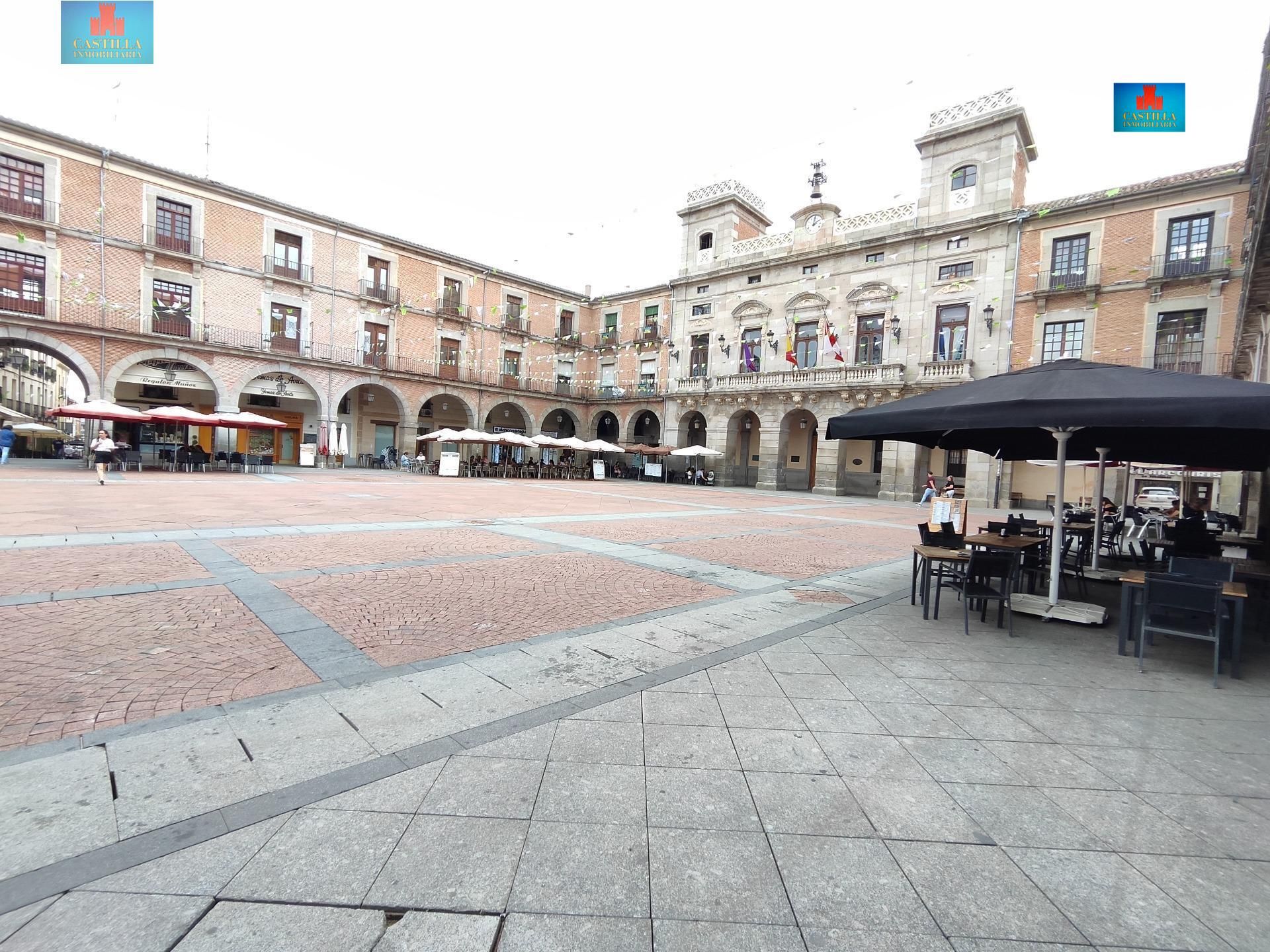Vista exterior de Pis en venda en Ávila Capital amb Traster i Balcó
