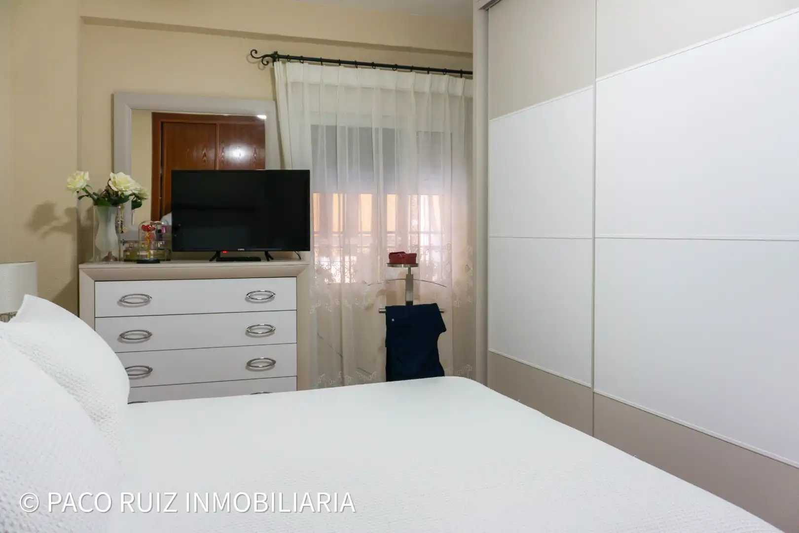 Dormitori de Pis en venda en Almería amb Balcó