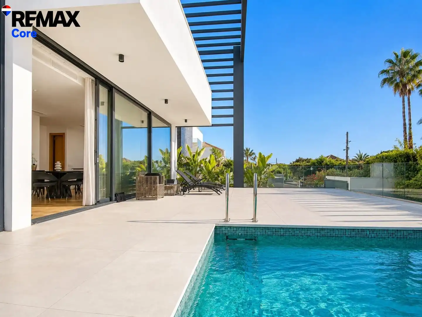 Terrassa de Casa o xalet en venda en Marbella amb Aire condicionat, Calefacció i Jardí privat