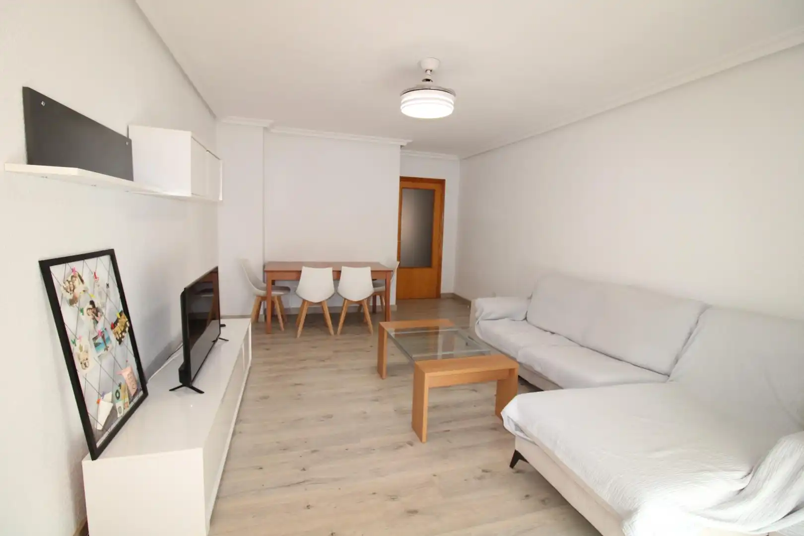 Living room of Flat for rent in Murcia  with Furnished and Balcony