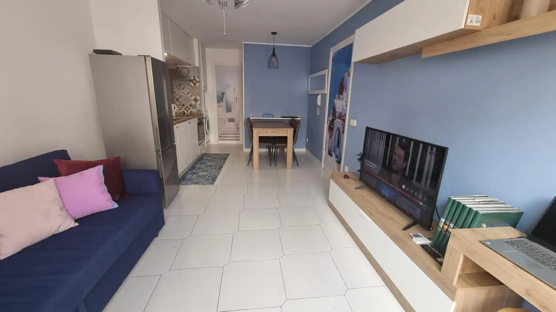 Sala d'estar de Apartament de lloguer en Sant Pere de Ribes amb Moblat, Microones i TV