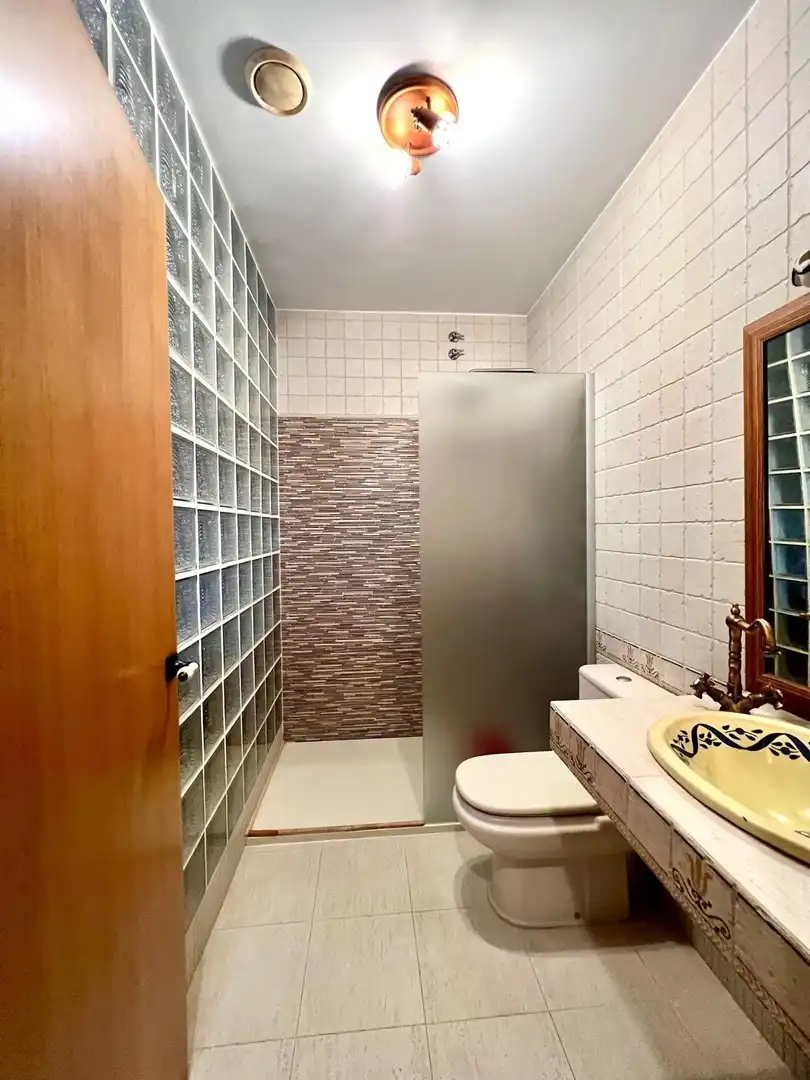 Bathroom of Houses for sale in Deltebre  with Air Conditioner, Heating and Private garden