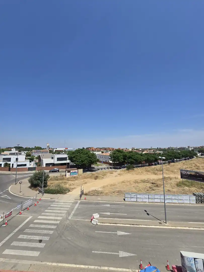 Exterior view of Flat for share in Lleida  with Air Conditioner, Heating and Terrace