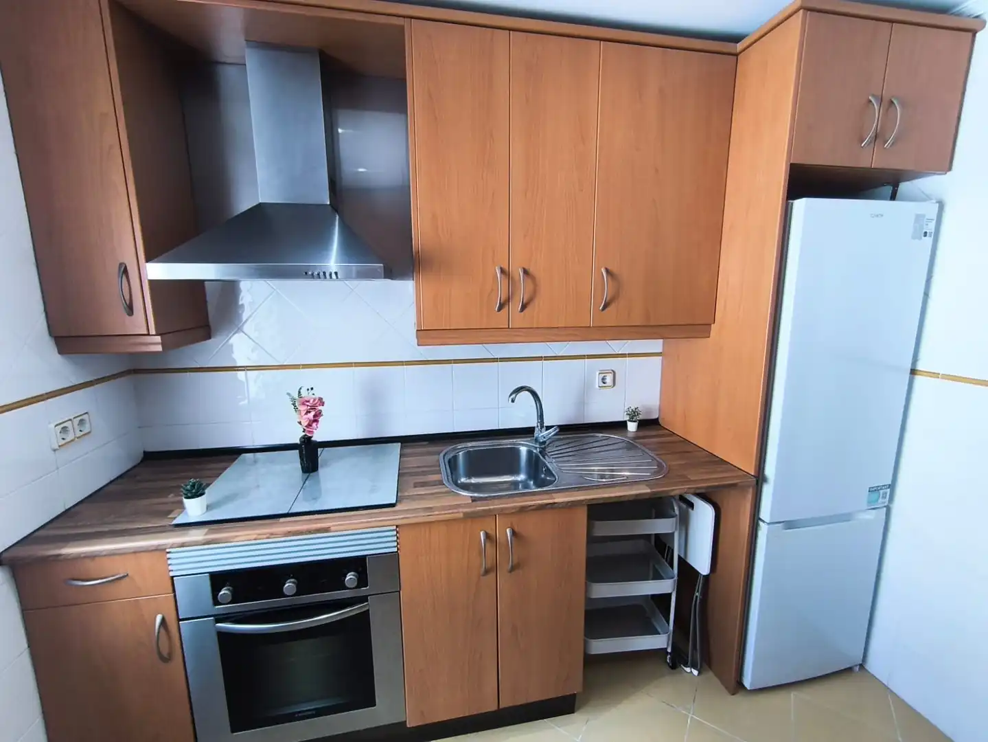 Cocina de Piso para compartir en Alcalá de Henares con Aire acondicionado, Calefacción y Amueblado