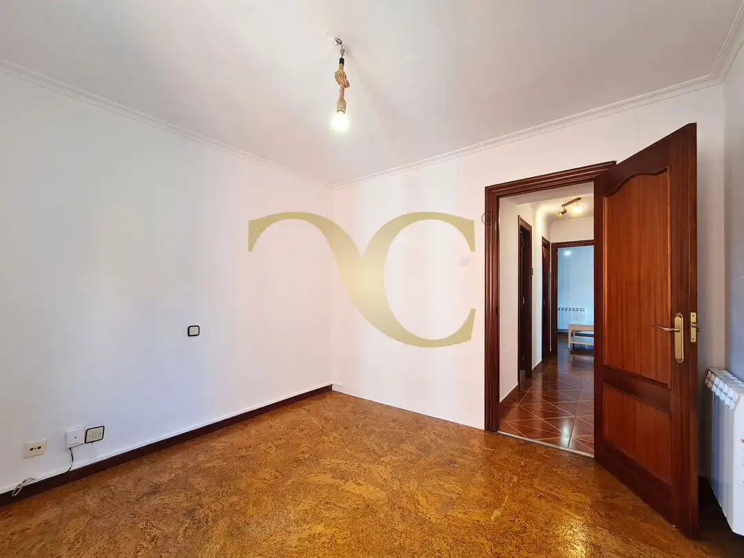 Piso en venta en Gijón  con Calefacción, Jardín privado y Terraza