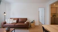 Living room of Flat for sale in  Barcelona Capital  with Air Conditioner, Heating and Parquet flooring