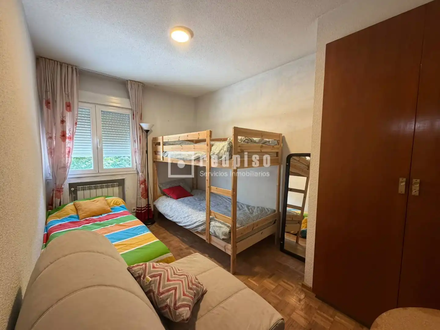 Bedroom of Flat for sale in Madrid  with Heating, Private garden and Parquet flooring
