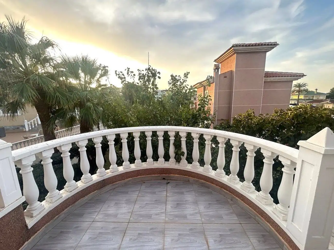 Chalet con piscina en venta en Los Balcones - Los Altos, imagen 24