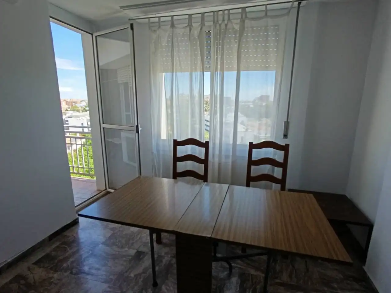Wohnung mit Aufzug zur Miete in Calle Reina Mercedes, imagen 3