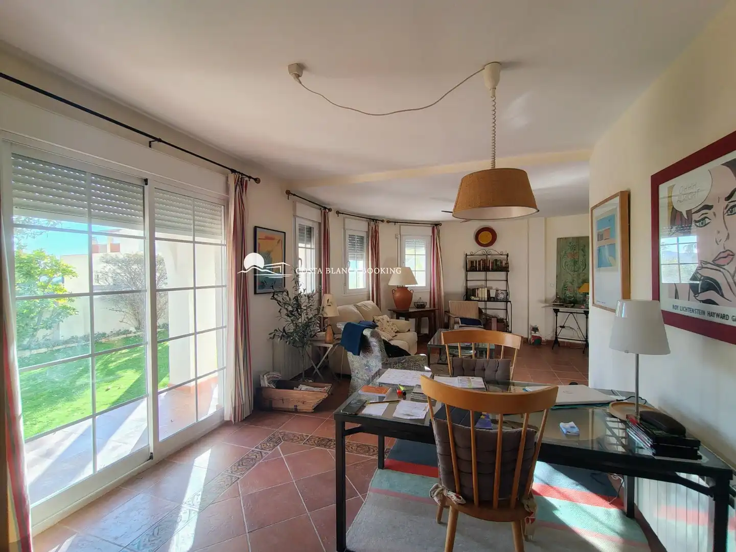 Sala d'estar de Casa o xalet en venda en Villajoyosa / La Vila Joiosa amb Aire condicionat, Jardí privat i Piscina