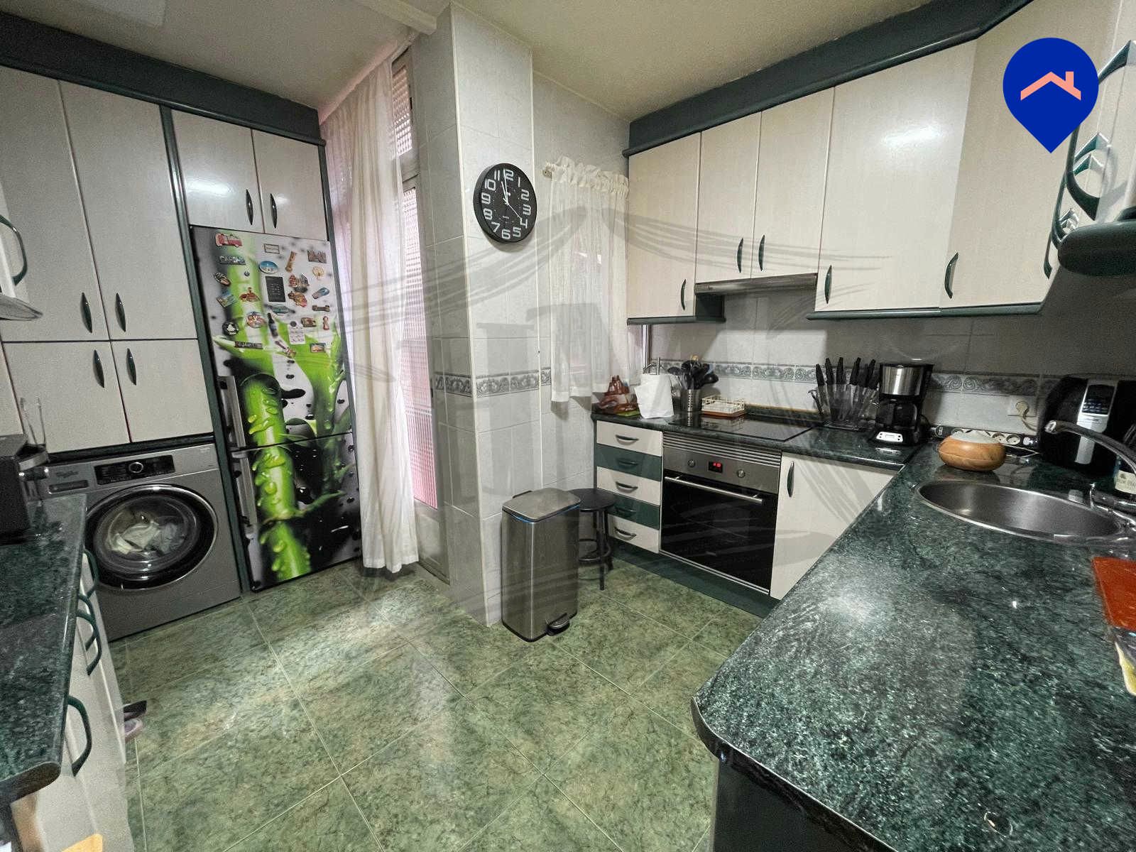 Kitchen of Flat for sale in Parla  with Air Conditioner, Heating and Terrace