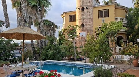 Elegante chalet estilo mediterraneo situado a tan solo 800 metros de la playa de Gandía