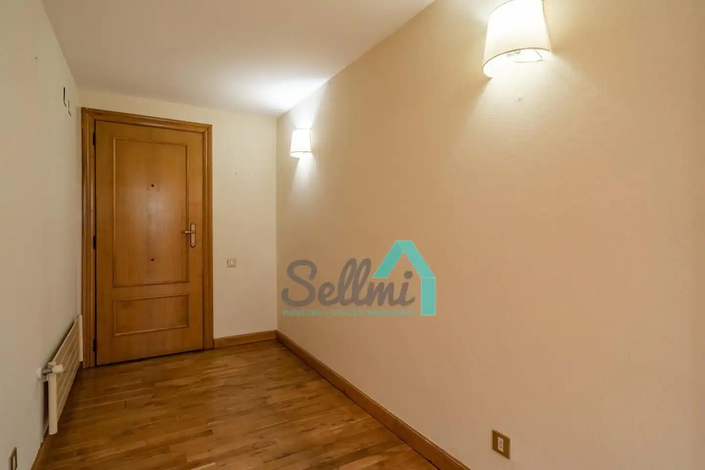 Piso en venta en Oviedo  con Calefacción, Parquet y Terraza